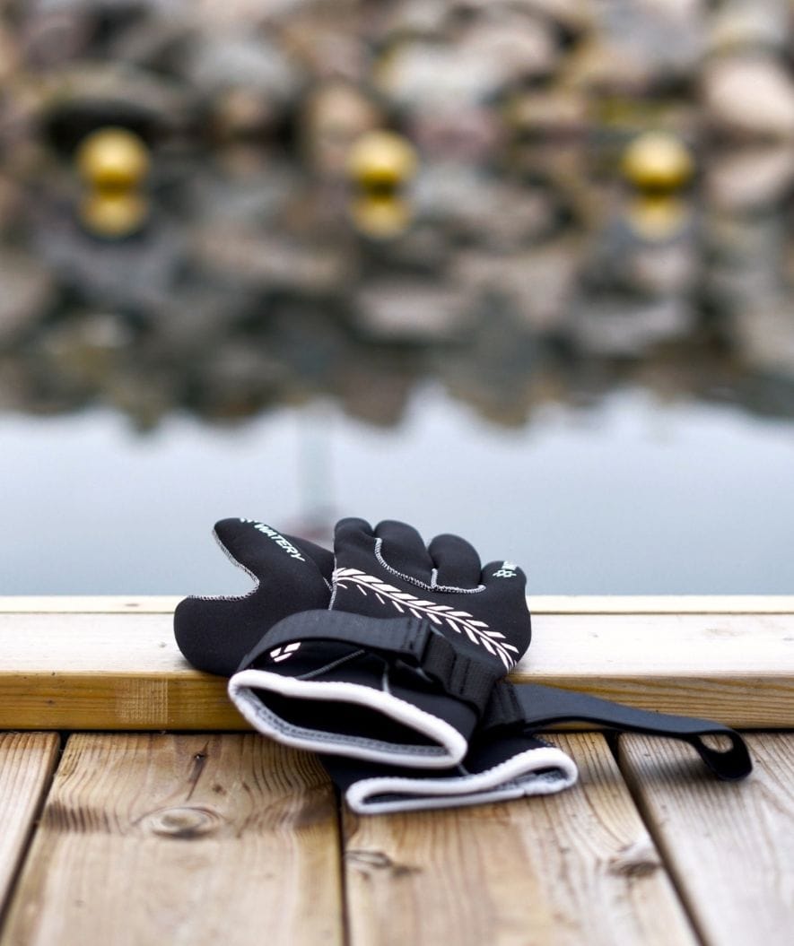 Watery neoprenhansker - Reptile (3 mm) - Svart