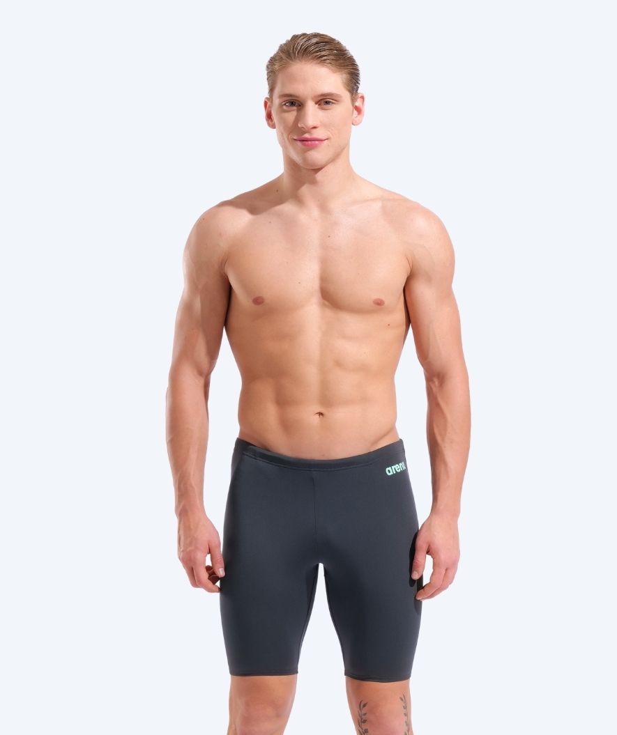 Arena lange badebukser til menn - Team Swim Solid - Mørk Grå
