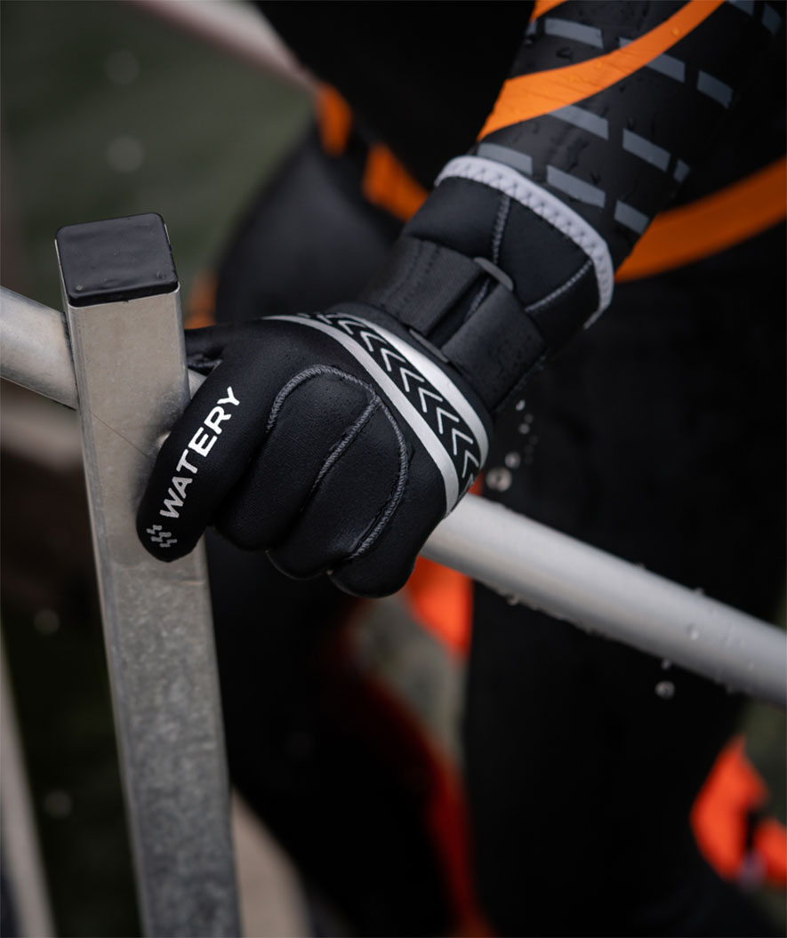 Watery neoprenhansker - Reptile (3 mm) - Svart