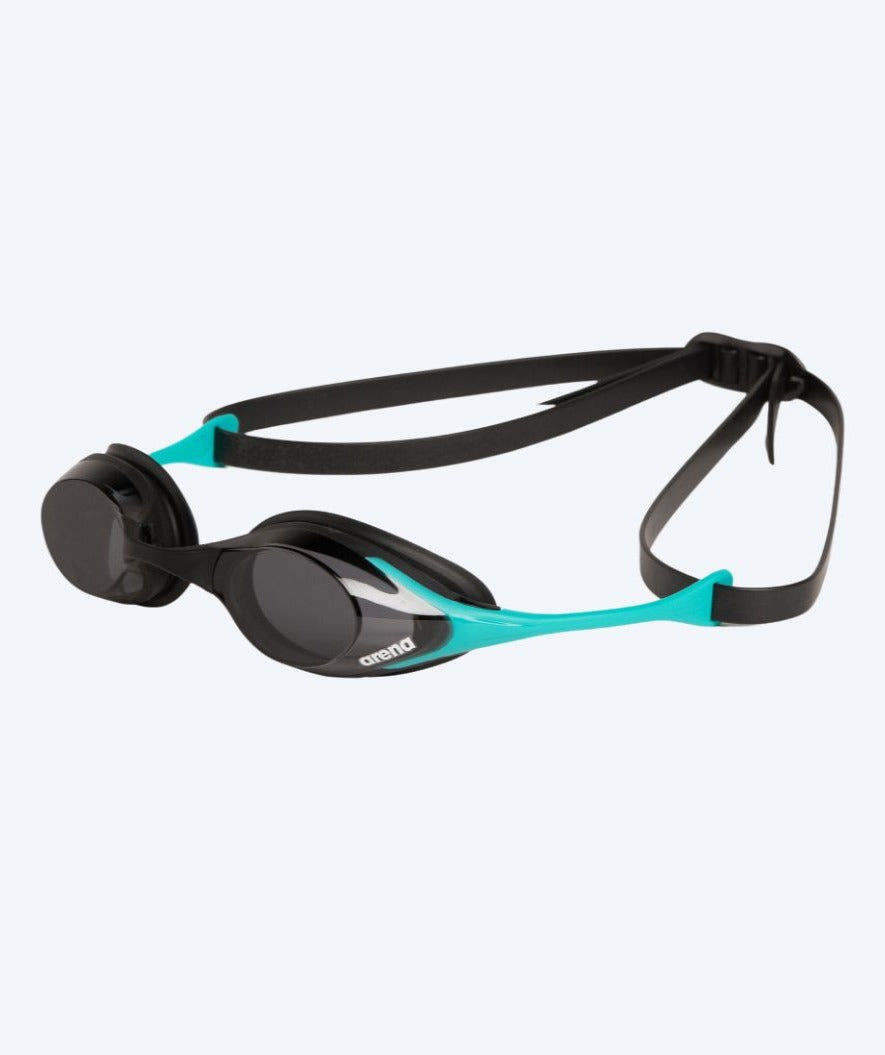 Arena svømmebriller - Cobra SWIPE Smoke - Svart/lyseblå