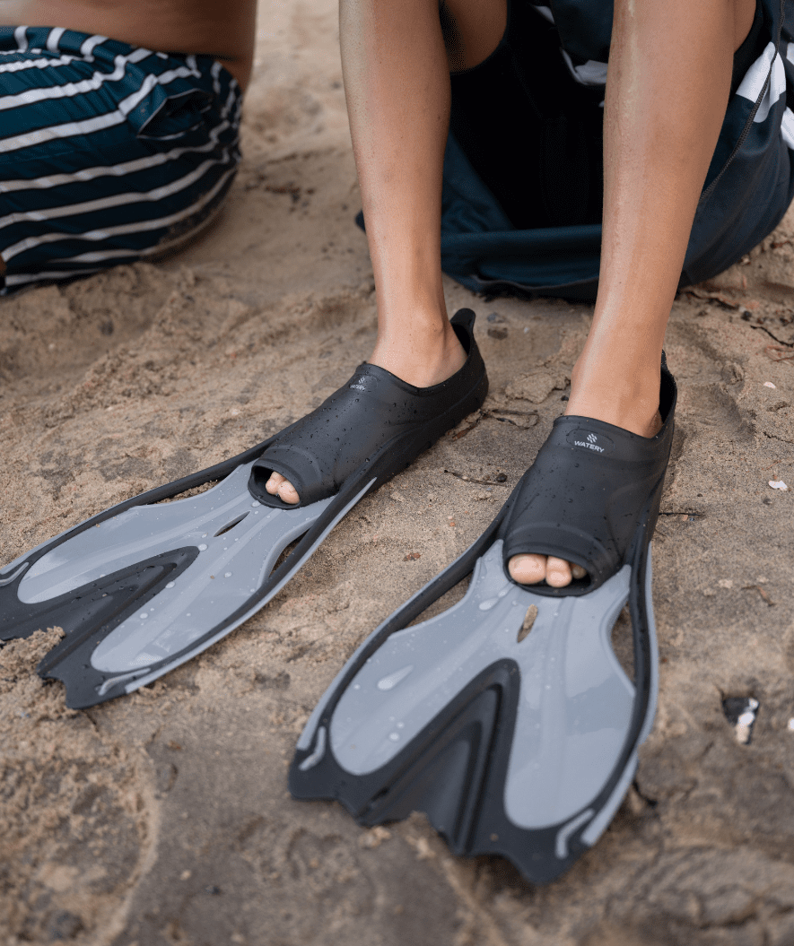 Watery svømmeføtter - Delphina - Svart/grå