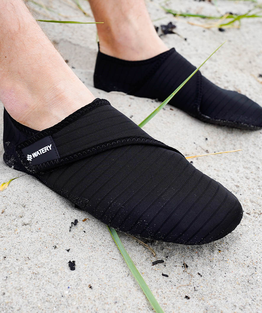 Watery neopren badesko til voksne - Poseidon - Svart