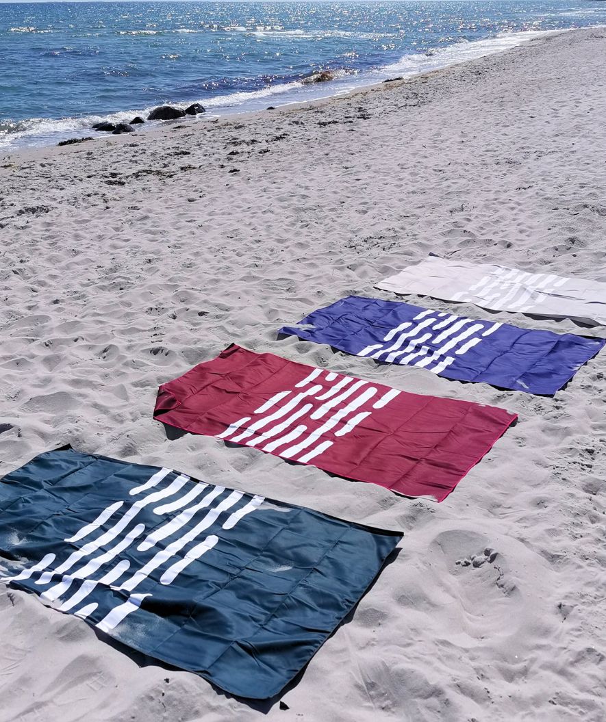 Watery microfiber håndkle (160 x 80 cm) - Eco Nebraska - Mørkeblå