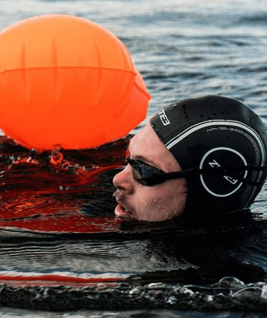 ZONE3 neoprenhette - (4mm) - Svart/sølv