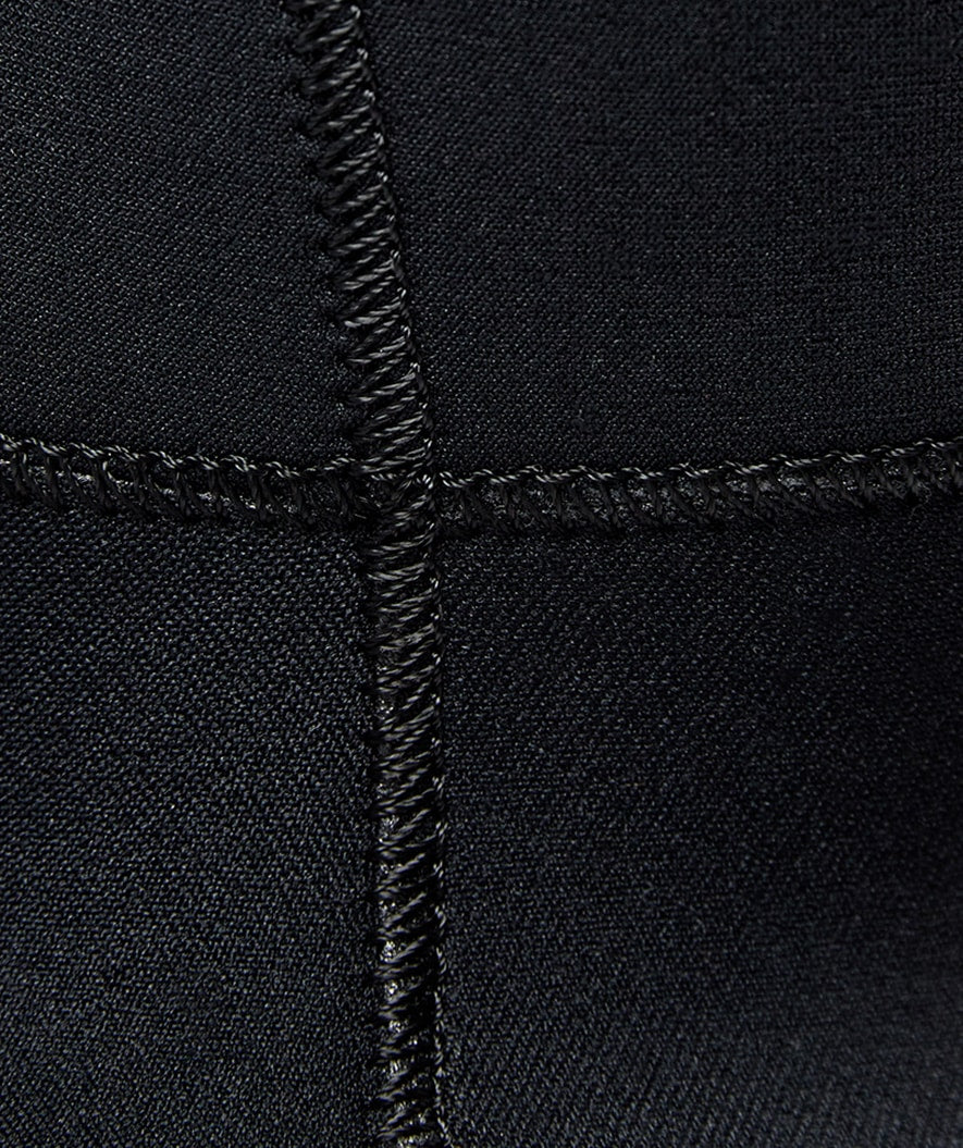 Watery neoprenhette med hals - Hedgehog (3 mm) - Svart