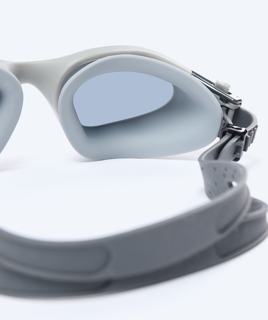 Watery mosjons svømmebriller - Raven Active - Grå (Smoke linse)