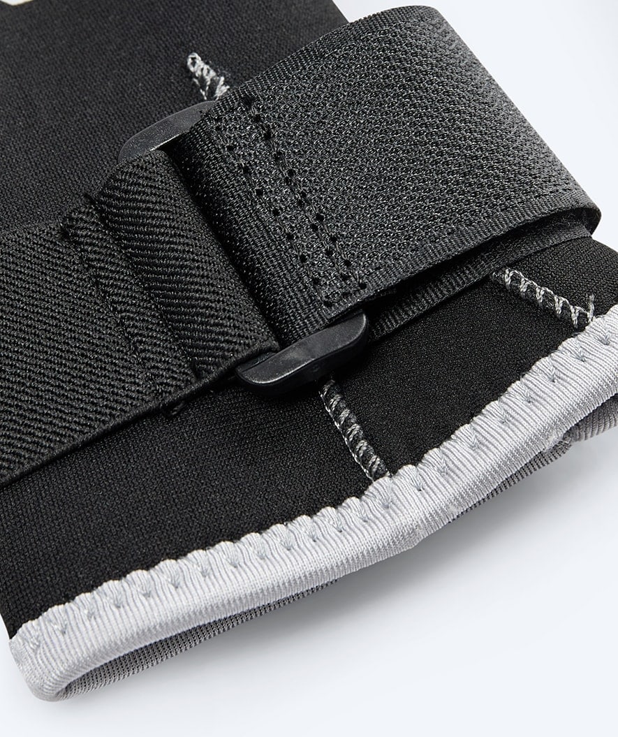 Watery neoprenhansker - Reptile (3 mm) - Svart