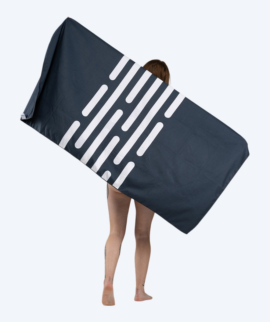 Watery microfiber håndkle (160 x 80 cm) - Eco Nebraska - Mørkeblå