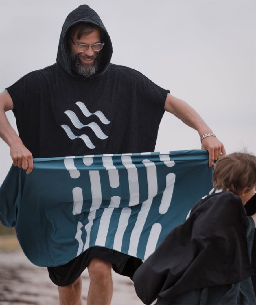 Watery microfiber håndkle (160 x 80 cm) - Eco Nebraska - Mørkeblå