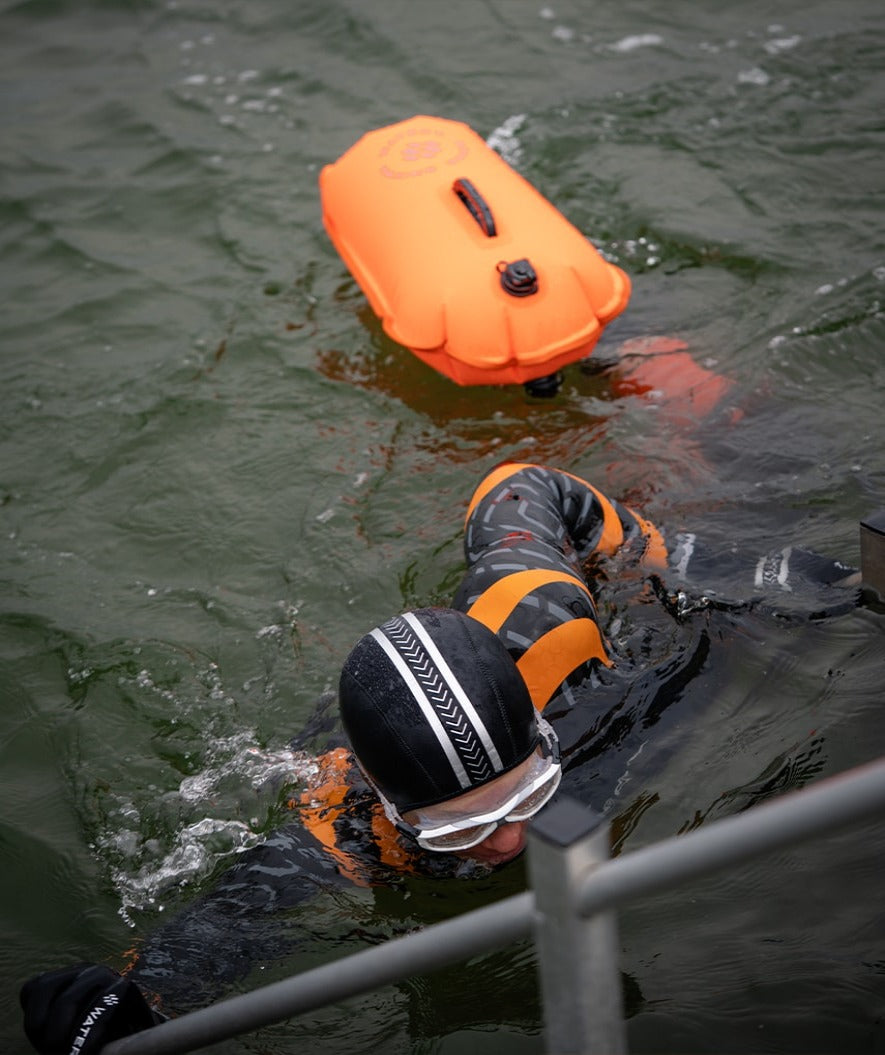 Watery svømmebøye - Swim Buoy & Dry Bag 28L - Oransje