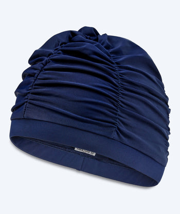 Watery badehette med draperinger - Maxwell - Mørkeblå